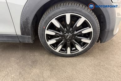 Mini Hatchback Cooper Exclusive Manual Petrol Hatchback - Stock Number (1657580) - 24th supplementary image