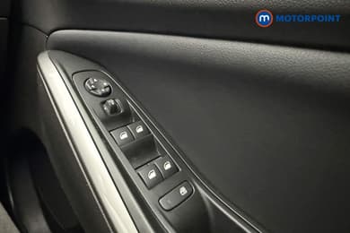 Vauxhall Grandland Ultimate Automatic Petrol Plug-In Hybrid SUV - Stock Number (1661858) - 17th supplementary image