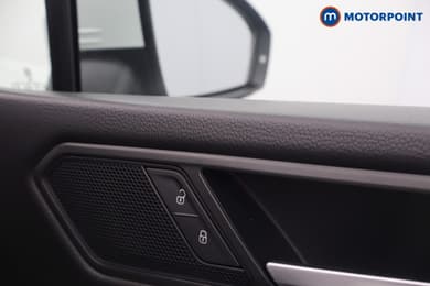 Volkswagen Tiguan Allspace Life Automatic Petrol SUV - Stock Number (1666974) - 10th supplementary image
