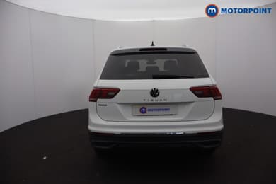 Volkswagen Tiguan Allspace Life Automatic Petrol SUV - Stock Number (1666974) - 1st supplementary image
