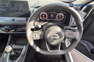 Nissan Qashqai N-Connecta Manual Petrol SUV - Stock Number (1667098) - 5th supplementary image