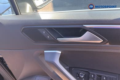 Volkswagen Tiguan Elegance Automatic Diesel SUV - Stock Number (1674702) - 3rd supplementary image