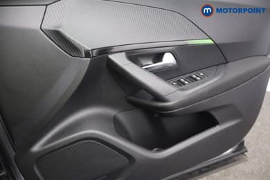 Peugeot 2008 Active Manual Petrol SUV - Stock Number (1674813) - 8th supplementary image