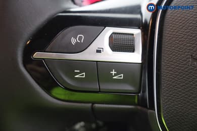 Peugeot 2008 Active Manual Petrol SUV - Stock Number (1674813) - 13th supplementary image