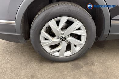 Volkswagen Tiguan Allspace Life Automatic Petrol SUV - Stock Number (1675013) - 25th supplementary image