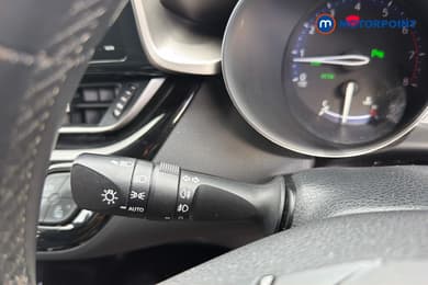 Toyota C-Hr Excel Manual Petrol SUV - Stock Number (1677081) - 9th supplementary image