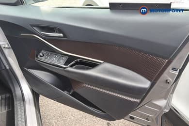 Toyota C-Hr Excel Manual Petrol SUV - Stock Number (1677081) - 1st supplementary image