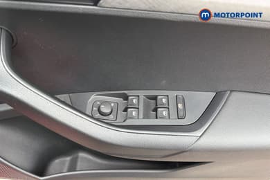 Skoda Karoq Se Drive Manual Petrol SUV - Stock Number (1677136) - 3rd supplementary image