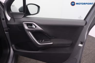Peugeot 2008 Active Manual Petrol SUV - Stock Number (1677505) - 8th supplementary image