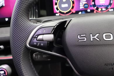 Skoda Superb Sportline Automatic Petrol Hatchback - Stock Number (1677847) - 2nd supplementary image