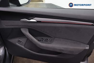 Skoda Superb Sportline Automatic Petrol Hatchback - Stock Number (1677847) - 12th supplementary image