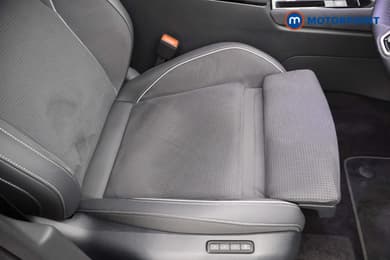 Skoda Superb Sportline Automatic Petrol Hatchback - Stock Number (1677847) - 15th supplementary image