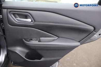 Nissan Qashqai Acenta Premium Manual Petrol SUV - Stock Number (1678031) - 19th supplementary image