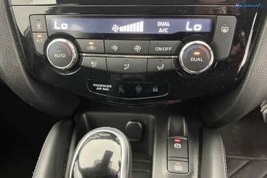 Nissan Qashqai Acenta Premium Automatic Petrol SUV - Stock Number (1678737) - 17th supplementary image