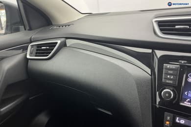 Nissan Qashqai Acenta Premium Automatic Petrol SUV - Stock Number (1678737) - 18th supplementary image