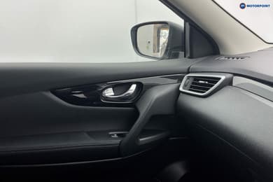 Nissan Qashqai Acenta Premium Automatic Petrol SUV - Stock Number (1678737) - 19th supplementary image