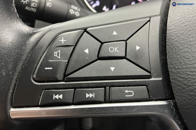 Nissan Qashqai Acenta Premium Automatic Petrol SUV - Stock Number (1678737) - 20th supplementary image