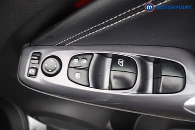 Nissan Juke Tekna Automatic Petrol SUV - Stock Number (1667726) - 11th supplementary image