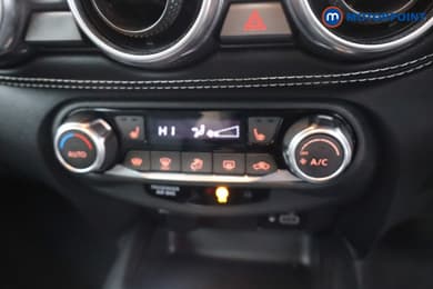 Nissan Juke Tekna Automatic Petrol SUV - Stock Number (1667726) - 17th supplementary image