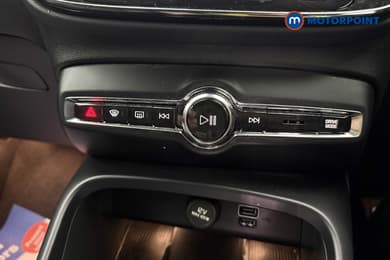 Volvo Xc40 Plus Automatic Petrol Plug-In Hybrid SUV - Stock Number (1672333) - 11th supplementary image