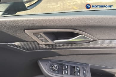 Volkswagen Golf Black Edition Manual Petrol Hatchback - Stock Number (1673582) - 2nd supplementary image