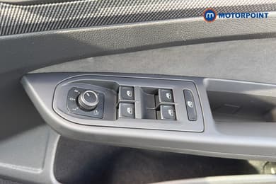 Volkswagen Golf Black Edition Manual Petrol Hatchback - Stock Number (1673582) - 3rd supplementary image