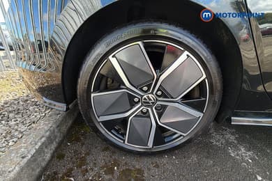 Volkswagen Golf Black Edition Manual Petrol Hatchback - Stock Number (1673582) - 25th supplementary image