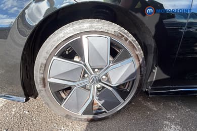 Volkswagen Golf Black Edition Manual Petrol Hatchback - Stock Number (1673582) - 38th supplementary image