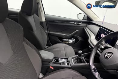 Skoda Octavia Se Technology Manual Petrol Hatchback - Stock Number (1673932) - 16th supplementary image