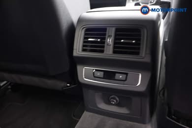 Audi Q5 S Line Automatic Petrol SUV - Stock Number (1677437) - 23rd supplementary image