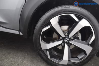 Nissan Juke Tekna Manual Petrol SUV - Stock Number (1678190) - 29th supplementary image