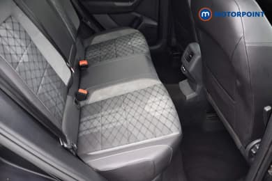 Volkswagen T-Roc R-Line Manual Petrol SUV - Stock Number (1674745) - 17th supplementary image