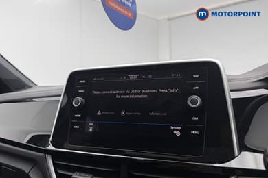 Volkswagen T-Roc R-Line Automatic Petrol SUV - Stock Number (1677908) - 13th supplementary image