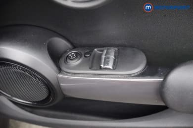 Mini Hatchback Cooper Classic Automatic Petrol Hatchback - Stock Number (1669700) - 8th supplementary image