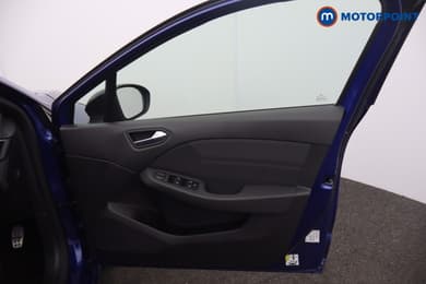 Renault Clio Esprit Alpine Manual Petrol Hatchback - Stock Number (1673019) - 9th supplementary image