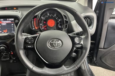 Toyota Aygo X-Play Manual Petrol Hatchback - Stock Number (1674400) - 6th supplementary image