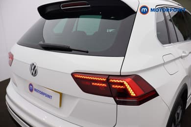 Volkswagen Tiguan R-Line Tech Manual Diesel SUV - Stock Number (1675919) - 27th supplementary image