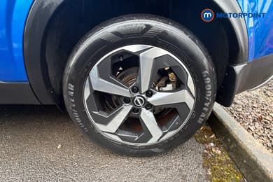 Nissan Qashqai N-Connecta Automatic Petrol-Electric Hybrid SUV - Stock Number (1658535) - 20th supplementary image