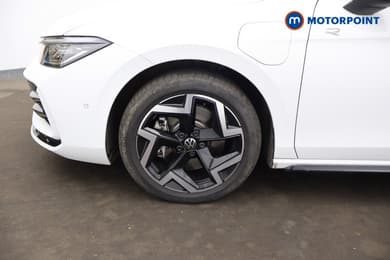Volkswagen Passat R-Line Automatic Petrol Plug-In Hybrid Estate - Stock Number (1672190) - 4th supplementary image