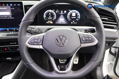 Volkswagen Passat R-Line Automatic Petrol Plug-In Hybrid Estate - Stock Number (1672190) - 5th supplementary image