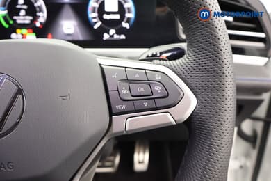 Volkswagen Passat R-Line Automatic Petrol Plug-In Hybrid Estate - Stock Number (1672190) - 7th supplementary image