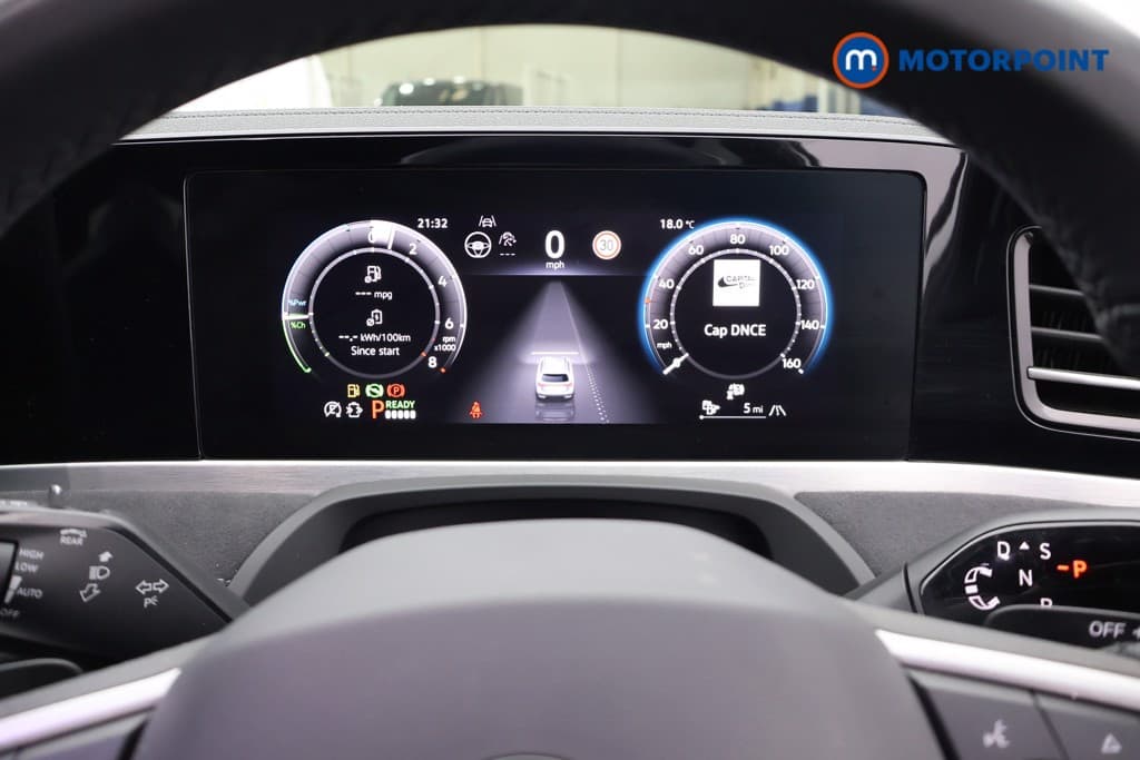 Volkswagen Passat R-Line Automatic Petrol Plug-In Hybrid Estate - Stock Number (1672190) - 8th supplementary image