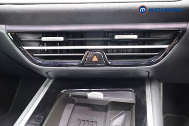 Volkswagen Passat R-Line Automatic Petrol Plug-In Hybrid Estate - Stock Number (1672190) - 13th supplementary image