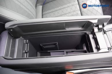 Volkswagen Passat R-Line Automatic Petrol Plug-In Hybrid Estate - Stock Number (1672190) - 15th supplementary image