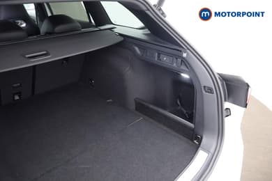 Volkswagen Passat R-Line Automatic Petrol Plug-In Hybrid Estate - Stock Number (1672190) - 28th supplementary image