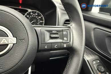 Nissan Qashqai Acenta Premium Automatic Petrol-Electric Hybrid SUV - Stock Number (1674029) - 9th supplementary image