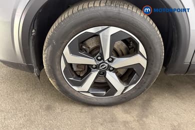 Nissan Qashqai Acenta Premium Automatic Petrol-Electric Hybrid SUV - Stock Number (1674029) - 28th supplementary image