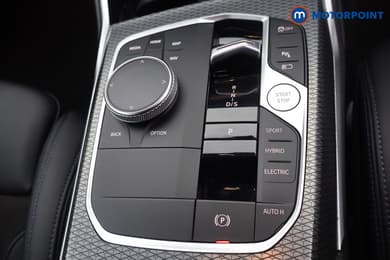 BMW 3 Series M Sport Automatic Petrol Plug-In Hybrid Saloon - Stock Number (1676610) - 16th supplementary image
