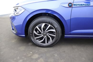 Volkswagen Polo Life Manual Petrol Hatchback - Stock Number (1677538) - 4th supplementary image