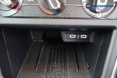Volkswagen Polo Life Manual Petrol Hatchback - Stock Number (1677538) - 14th supplementary image